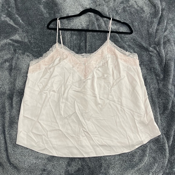 Express Lace Cami - Picture 2 of 2